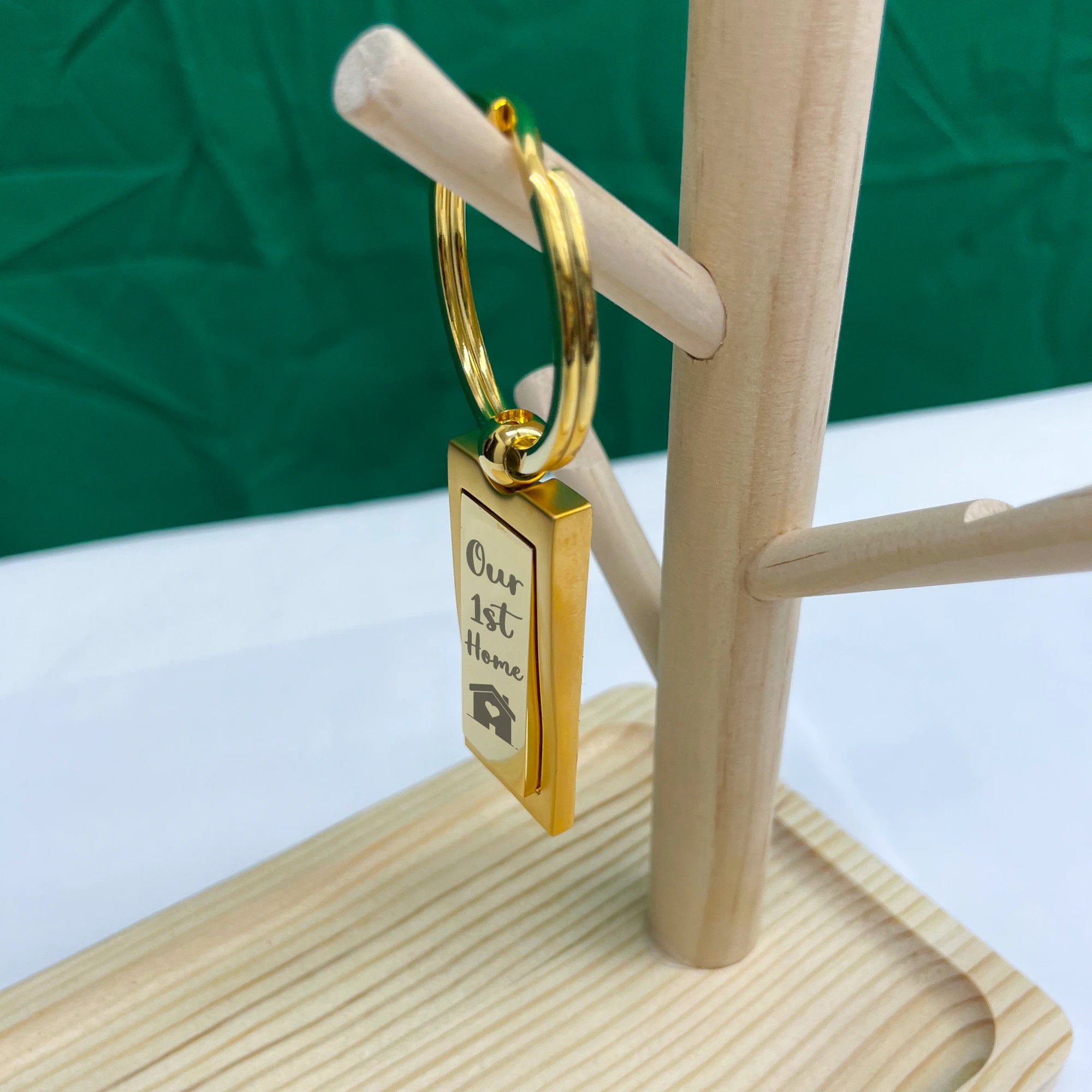 04_6_ad126456-c9dc-40d3-96ae-8cb61cf03d64 best friend keychain,coordinates keychain,custom name keychain,dad keychain,engraved keyring,first home keychain,gift for employee,hotel keychains,message keychain,personalized keyring,room number keyrings,switch keychain,valentine day gift
